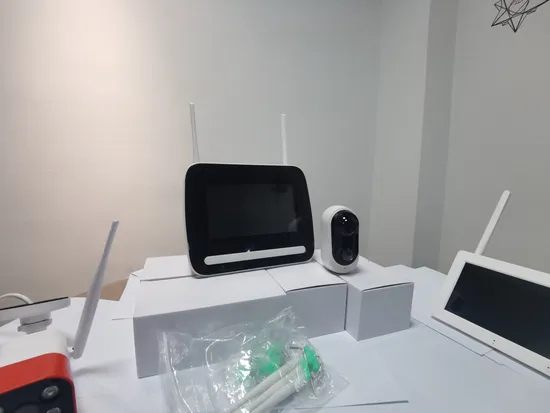 720p 4CH 12.5 Inch New LCD WiFi Wireless NVR Kit 